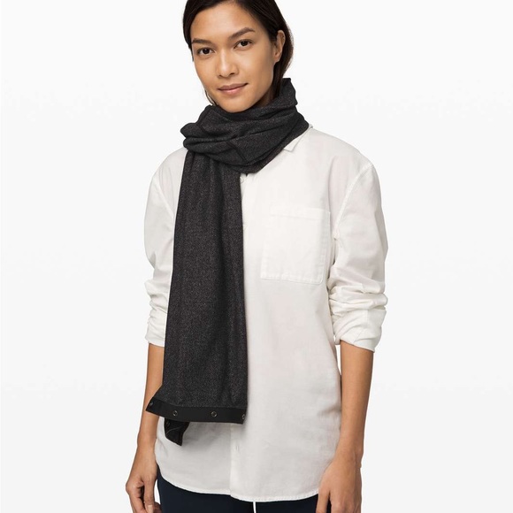 Lululemon Vinyasa Rulu Scarf - Picture 4 of 6